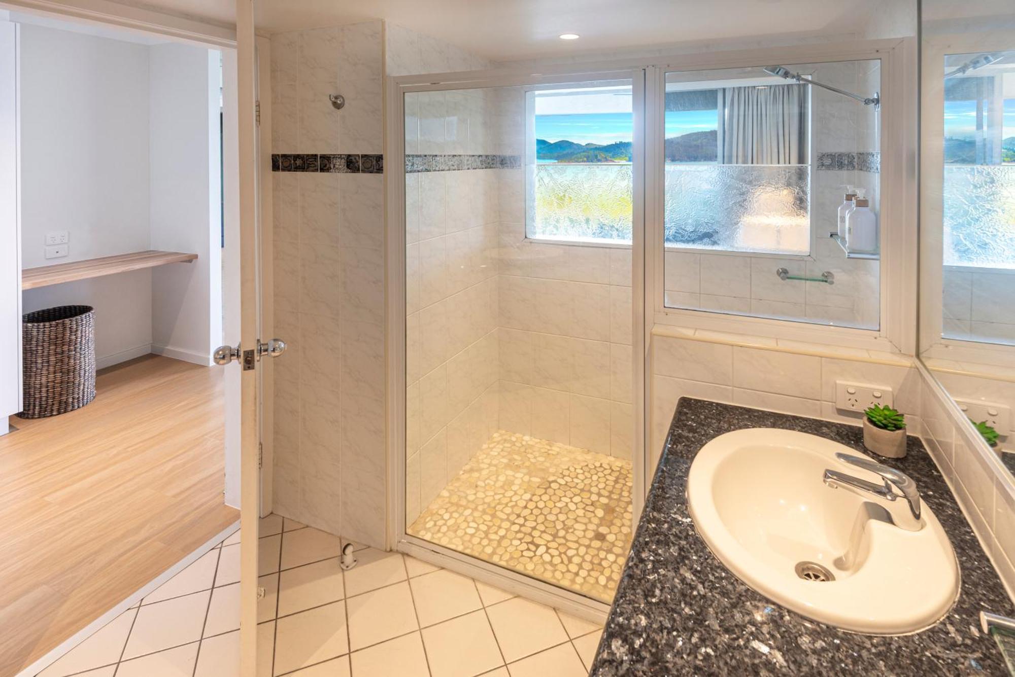 Lagoon Beachfront Lodge 202 On Hamilton Island By Hamorent Eksteriør billede